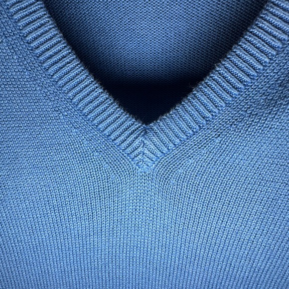 Vintage Brooks Brothers Sweater Men 42 XL Blue Sea Island Cotton V-Neck USA Made - Picture 3 of 15